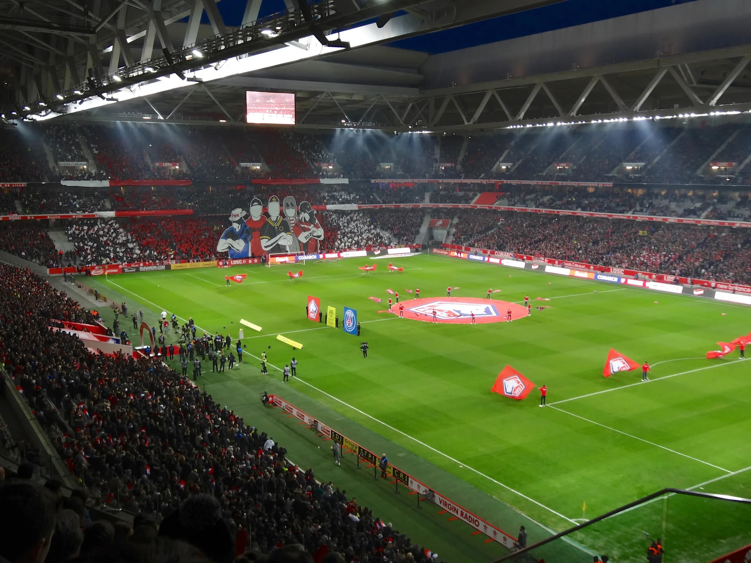 Lille–PSG sur la pelouse du Stade Pierre-Mauroy.